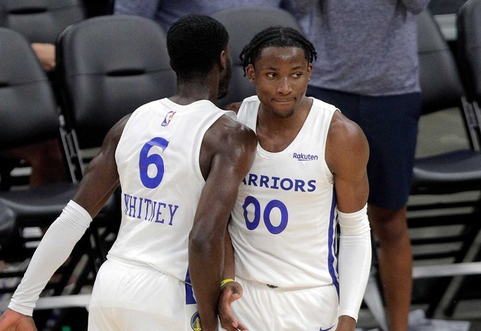 图片报：西蒙斯因抱怨颈痛缺席昨日合练，很可能缺战今日比赛