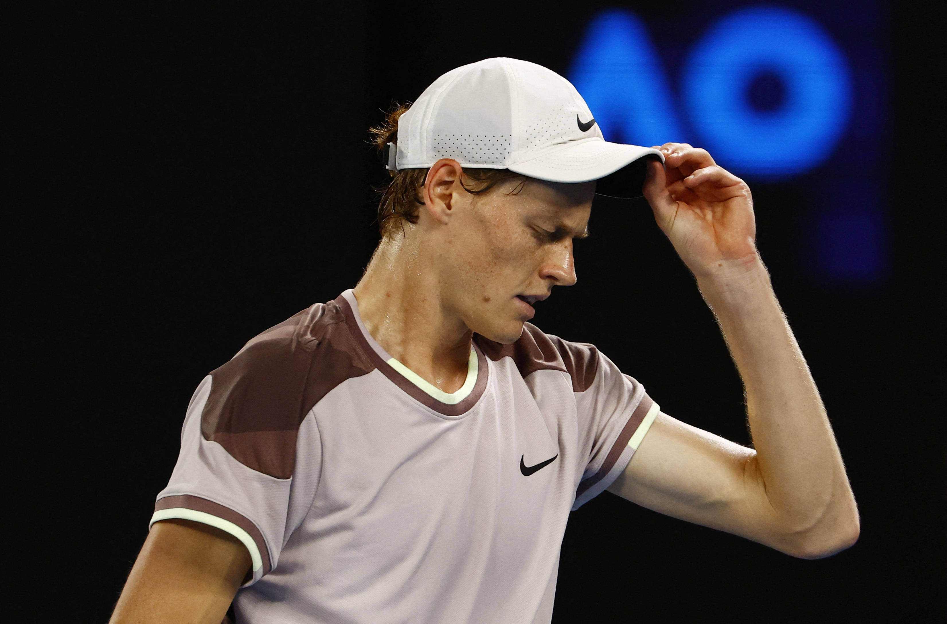 持球强突 持球强突