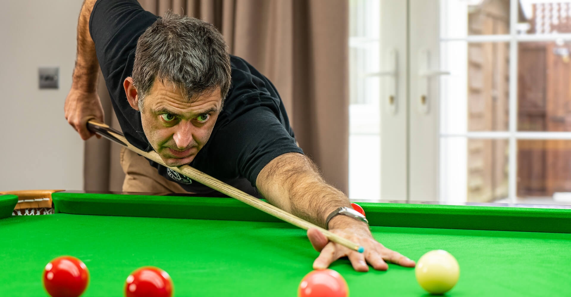 是否依赖事 是否依赖事